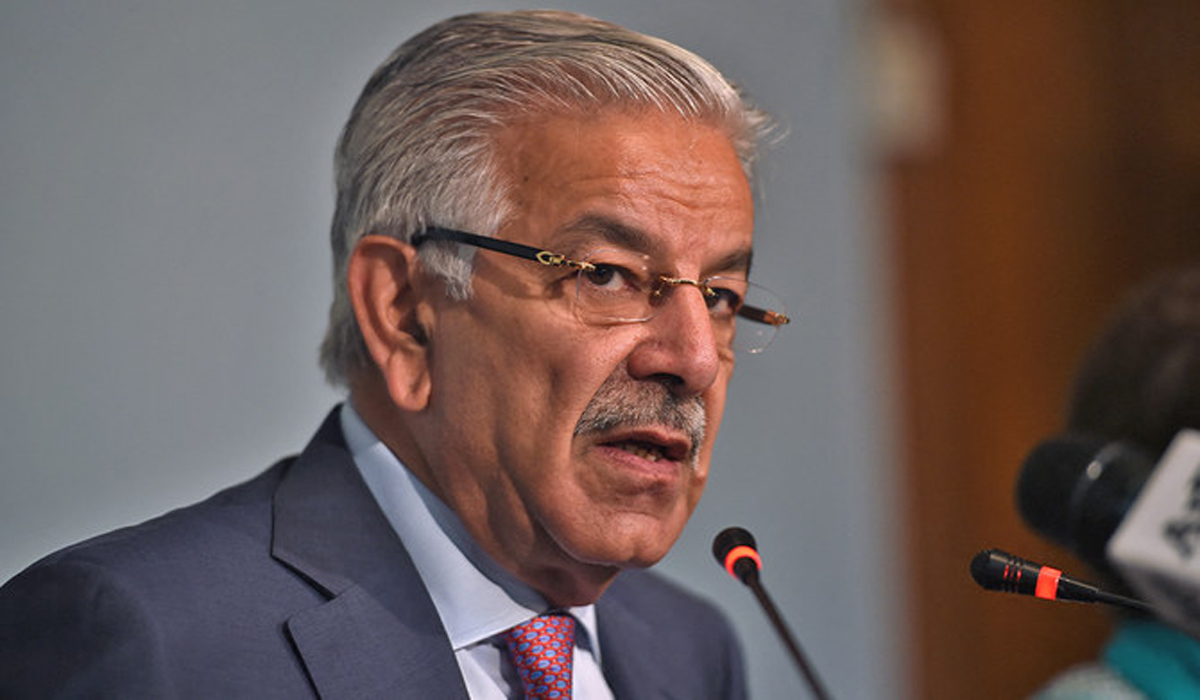 پی ٹی آئی کے مذاکرات سیاسی برادری کے ساتھ ہوں گے،وزیر دفاع