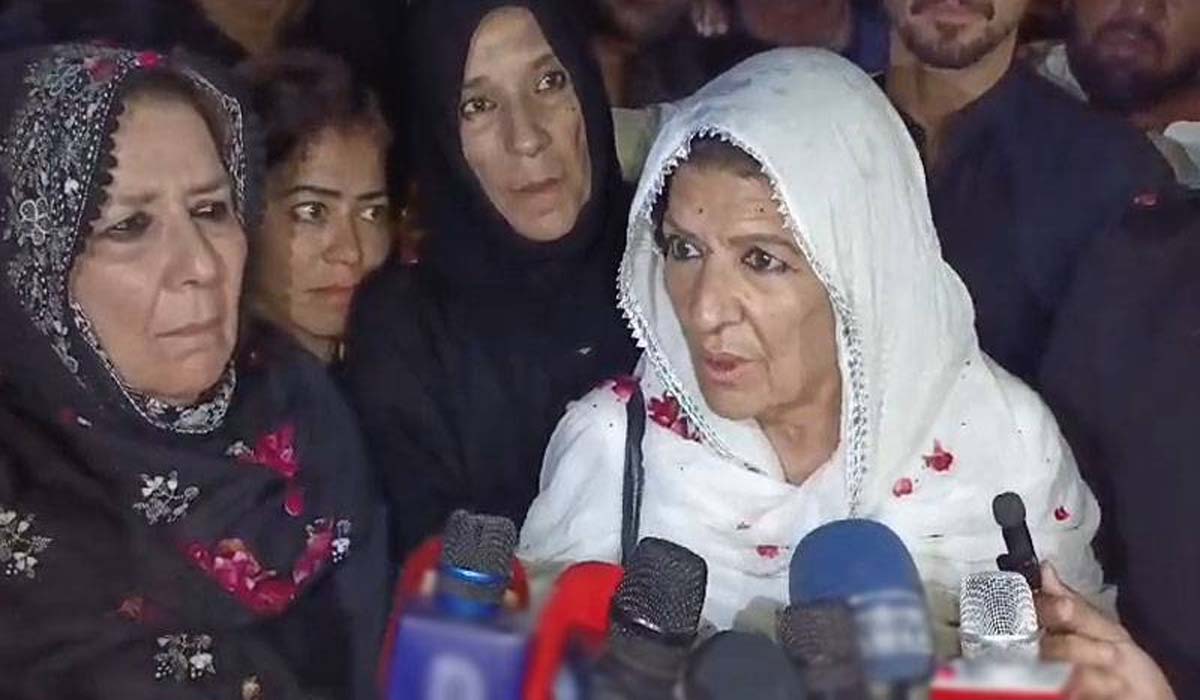 عمران خان کی دونوں بہنوں کو جیل سے رہا کر دیا گیا