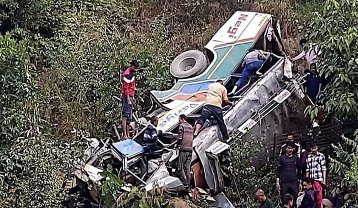 اتر اکھنڈ میں بس کھائی میں گرنے سے 36 مسافر ہلاک