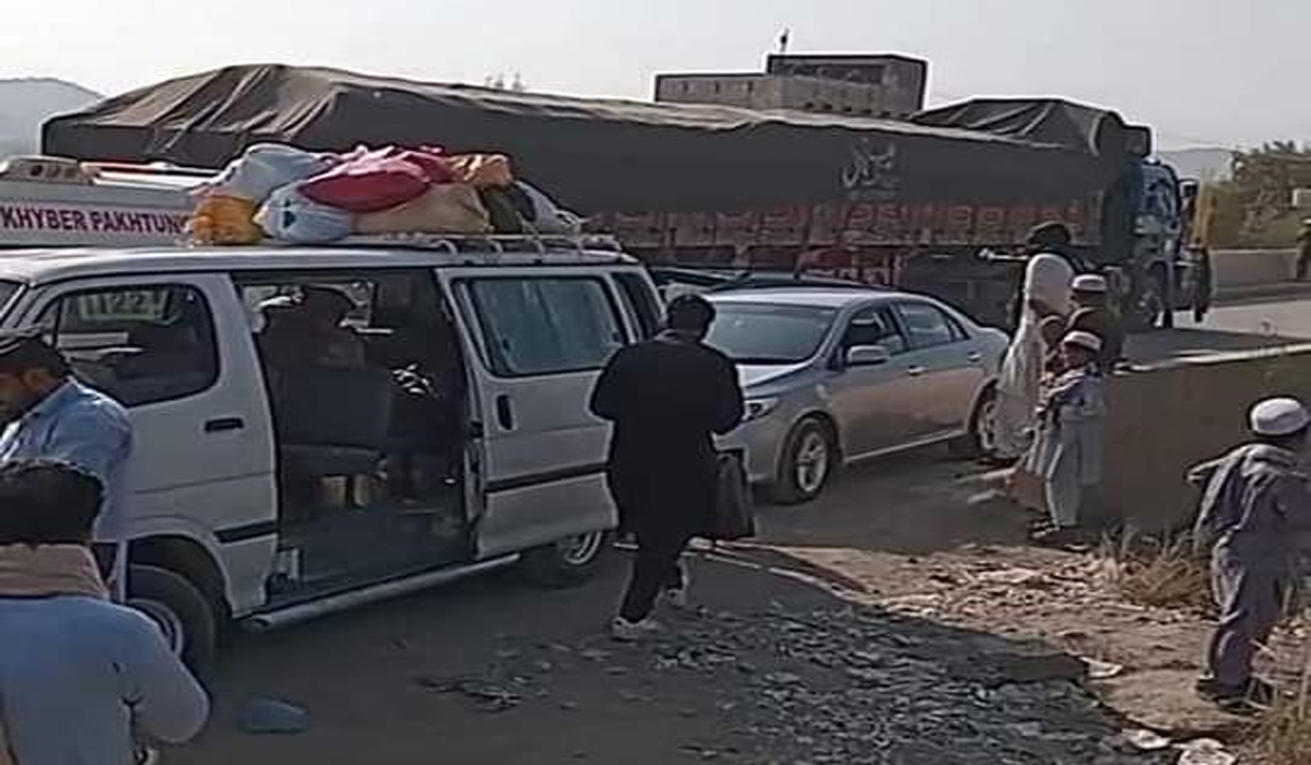 کرم میں مسافر گاڑیوں پر حملہ، 39 جاں بحق،50 زخمی