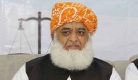 مولانا فضل الرحمان علیل ہوگئے، سیاسی سرگرمیاں معطل