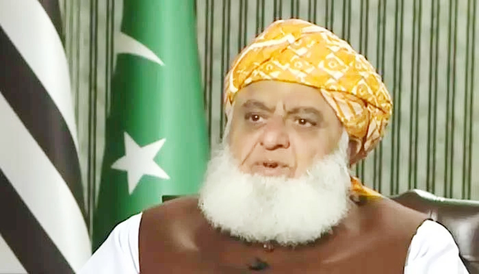 جذباتی ماحول پیدا کیا جاتا ہے،ہماری آواز جرم بن جاتی ہے