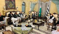 پی ٹی آئی وفد کی مولانا فضل الرحمان سے ملاقات