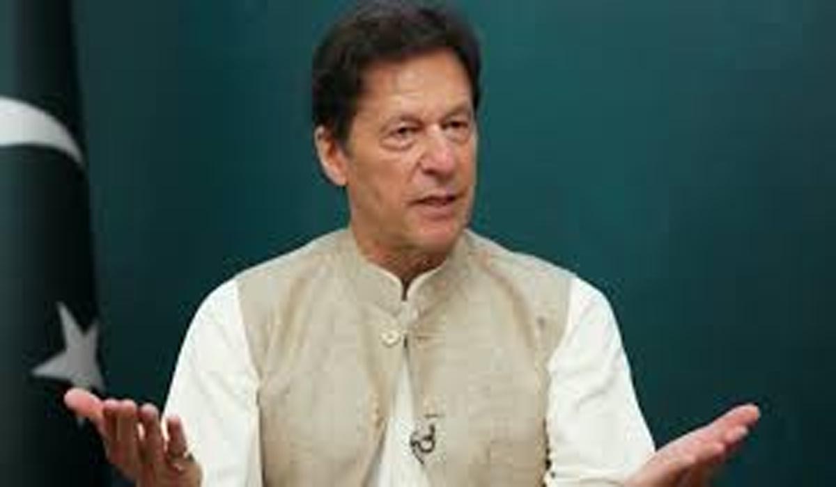 عمران خان کے وکلا کو کروڑوں روپے فیس کون ادا کرتا ہے؟
