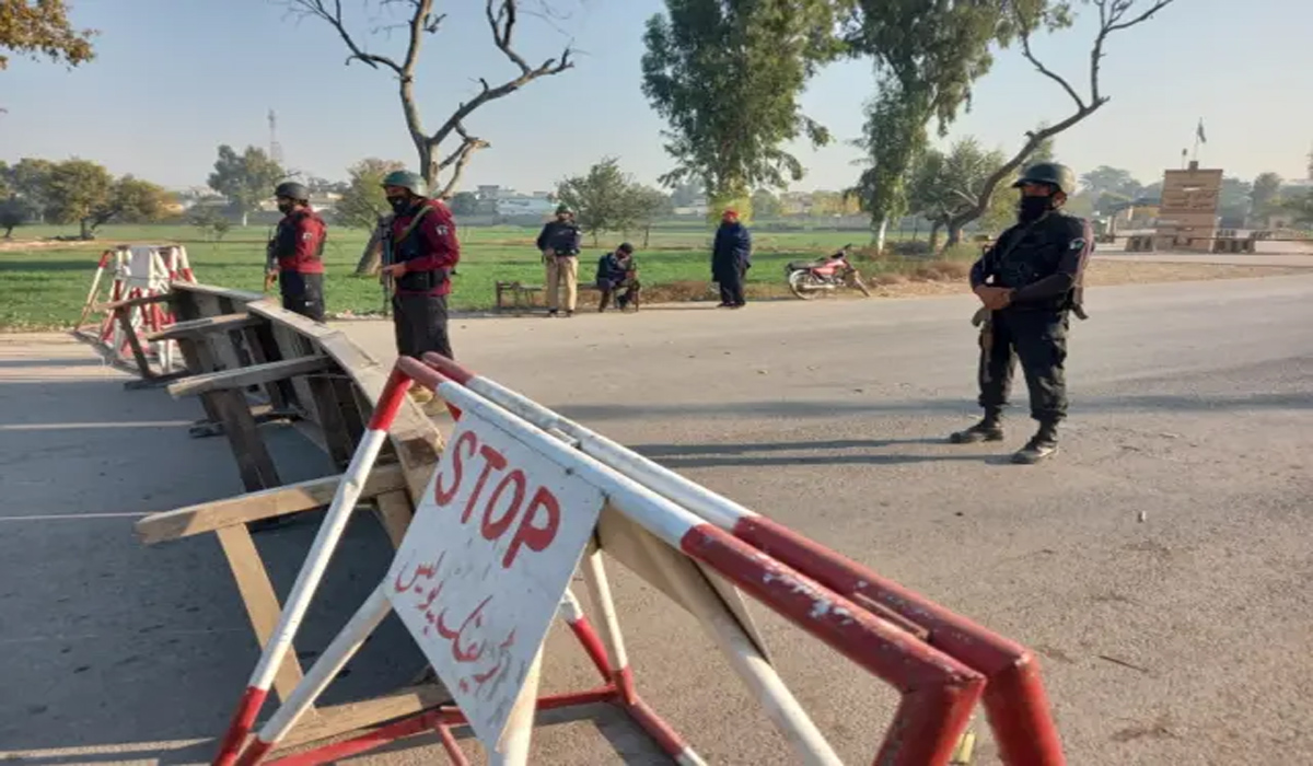بنوں میں فائرنگ کا تبادلہ،2دہشتگرد ہلاک،ایک راہگیر جاں بحق
