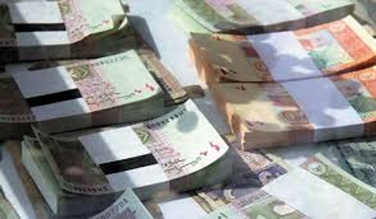 نئے کرنسی نوٹوں کی بلیک میں فروخت عروج پر