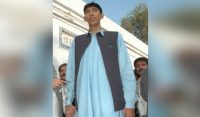 دنیا کے طویل القامت افراد میں شامل نصیر سومرو انتقال کر گئے