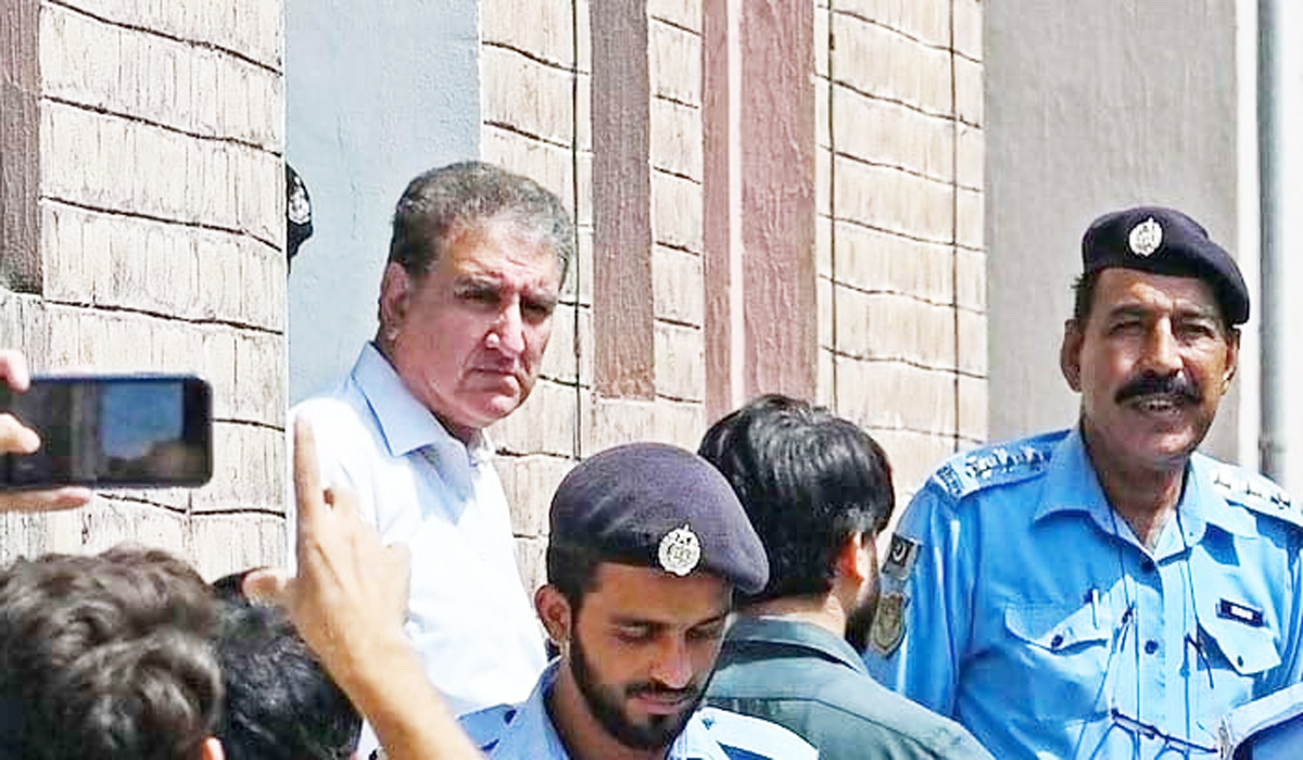 تھانہ جلانے کا کیس،شاہ محمودقریشی ودیگر پر فرد جرم عائد