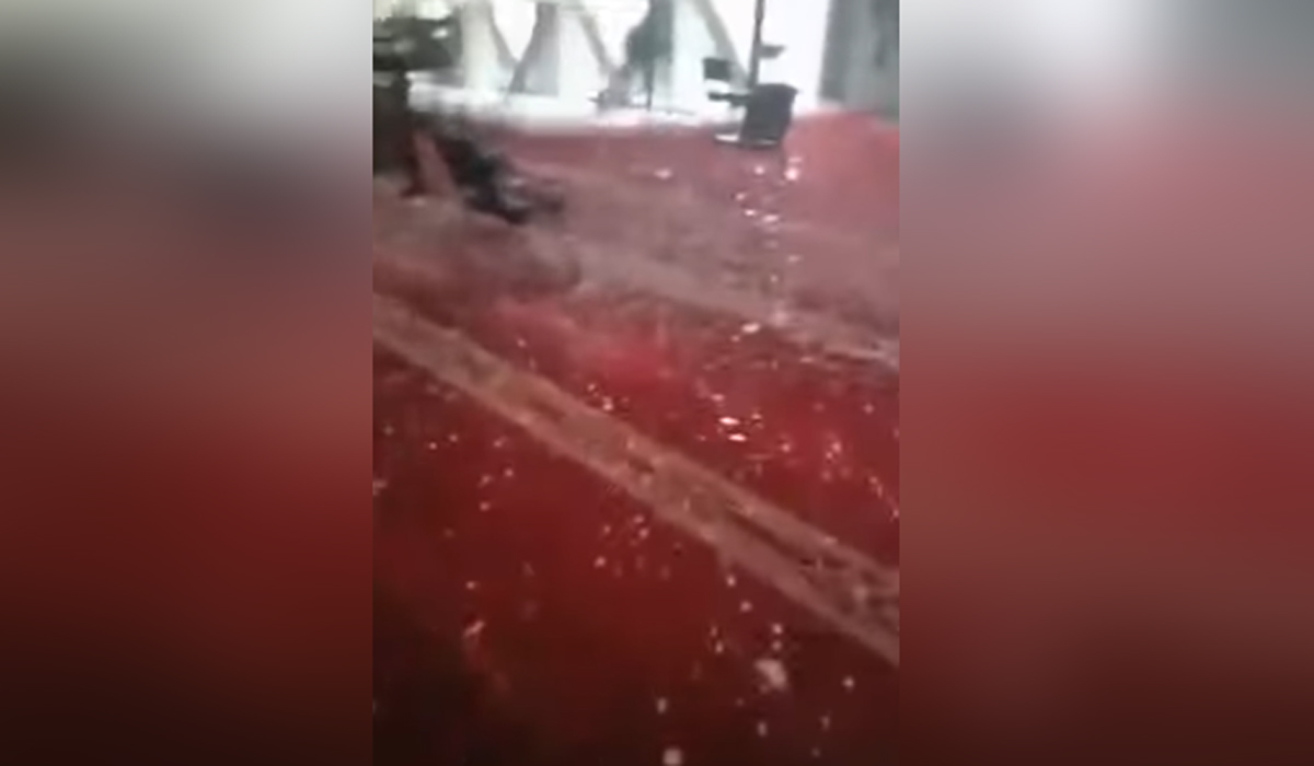 ژالہ باری سے فیصل مسجد کو بھی نقصان
