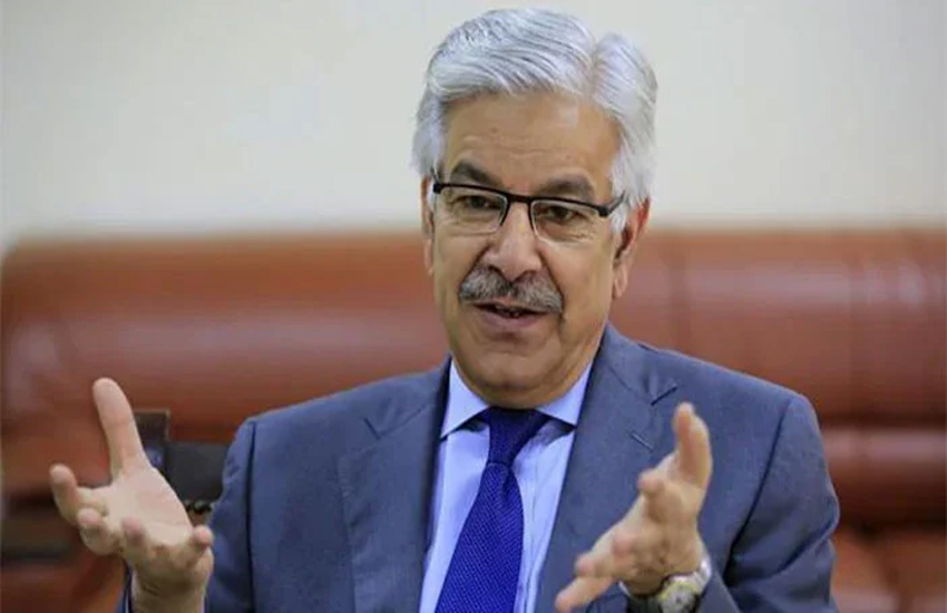 بھارت سے جنگ کا خطرہ موجود ہے،دو چار دن اہم ہیں،خواجہ آصف