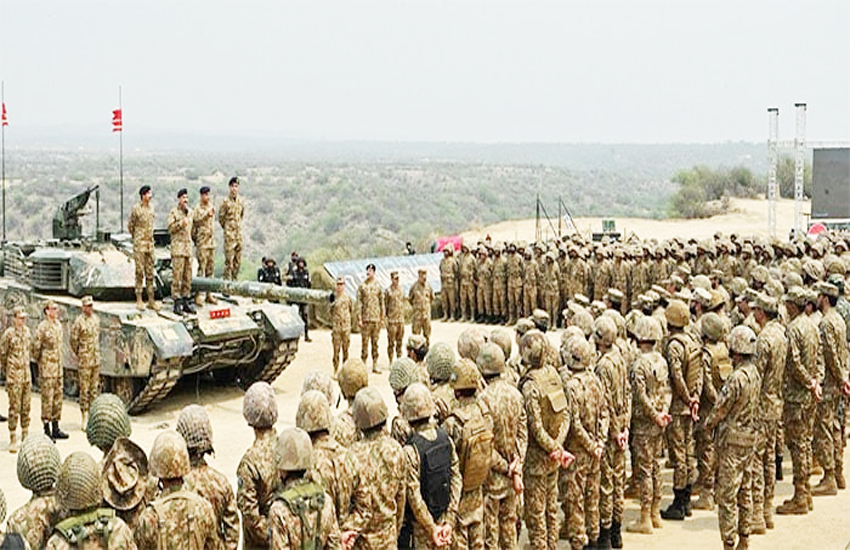قومی مفادکے تحفظ کیلئےہماری تیاری اور عزم مطلق ہے،آرمی چیف