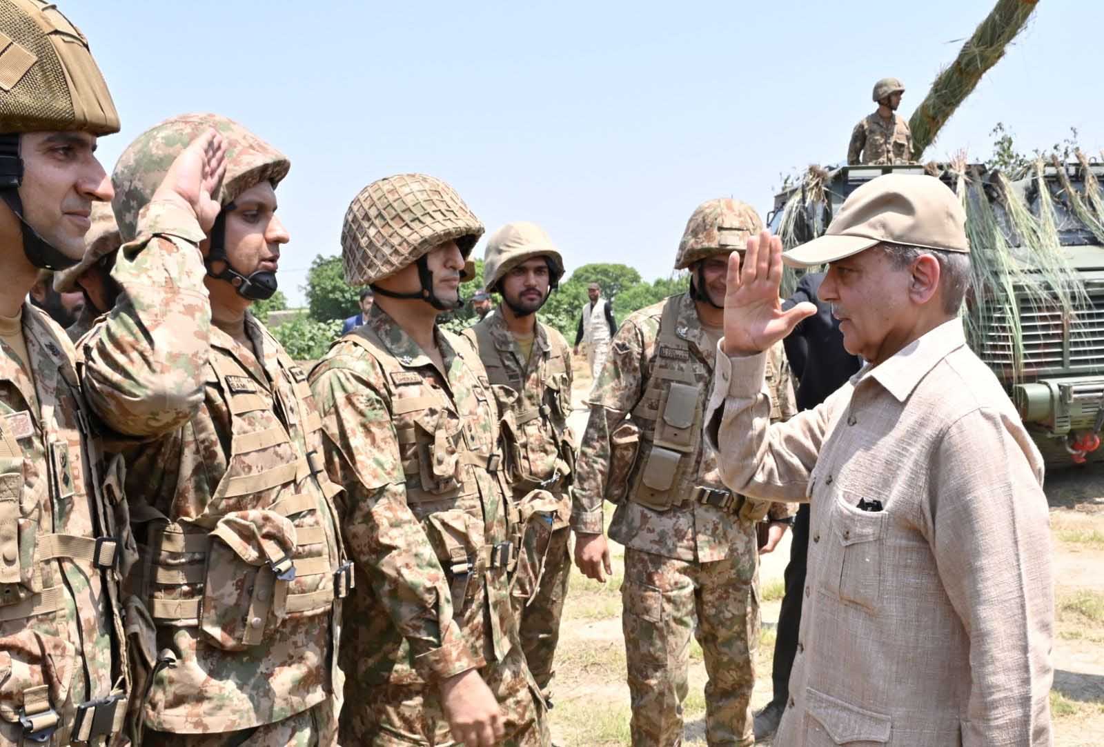 وزیراعظم،آرمی چیف کا فرنٹ لائنز کا دورہ