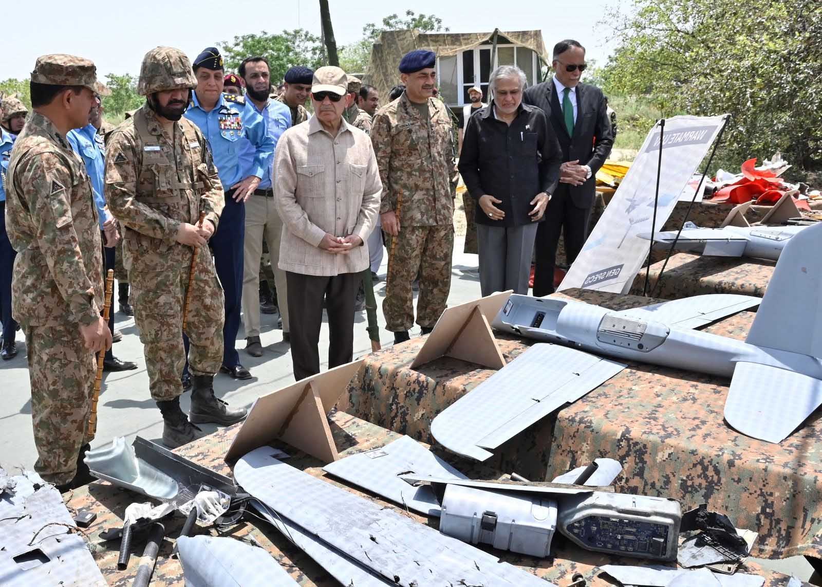 وزیراعظم،آرمی چیف کا فرنٹ لائنز کا دورہ
