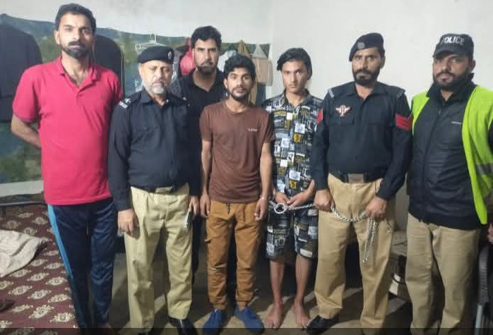 543d0a8a d2ab 4cf7 952f 37ebfed2ad53 بائیکیا رائیڈرز پر تشدد.موٹر سائیکل چھیننے والا گروہ گرفتار