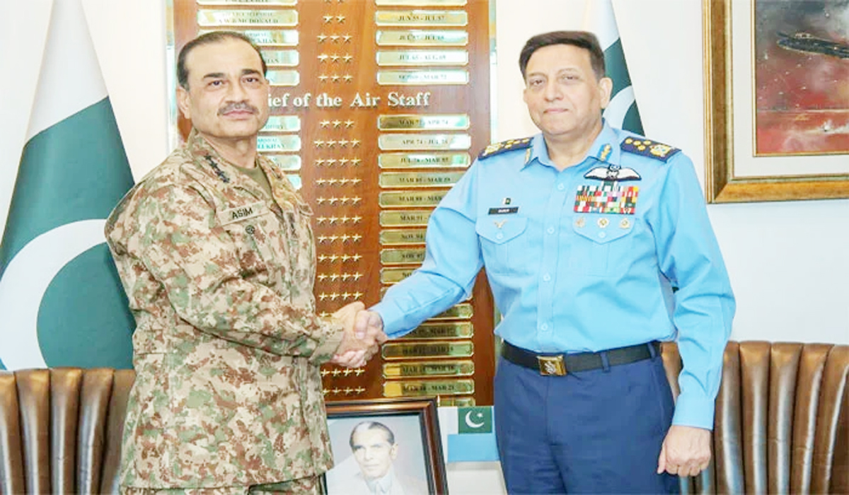 آرمی چیف کا ایئر ہیڈکوارٹرز کا دورہ
