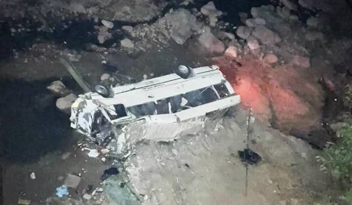حویلی سے راولپنڈی آنیوالی کوسٹر حادثے کا شکار،2جاں بحق