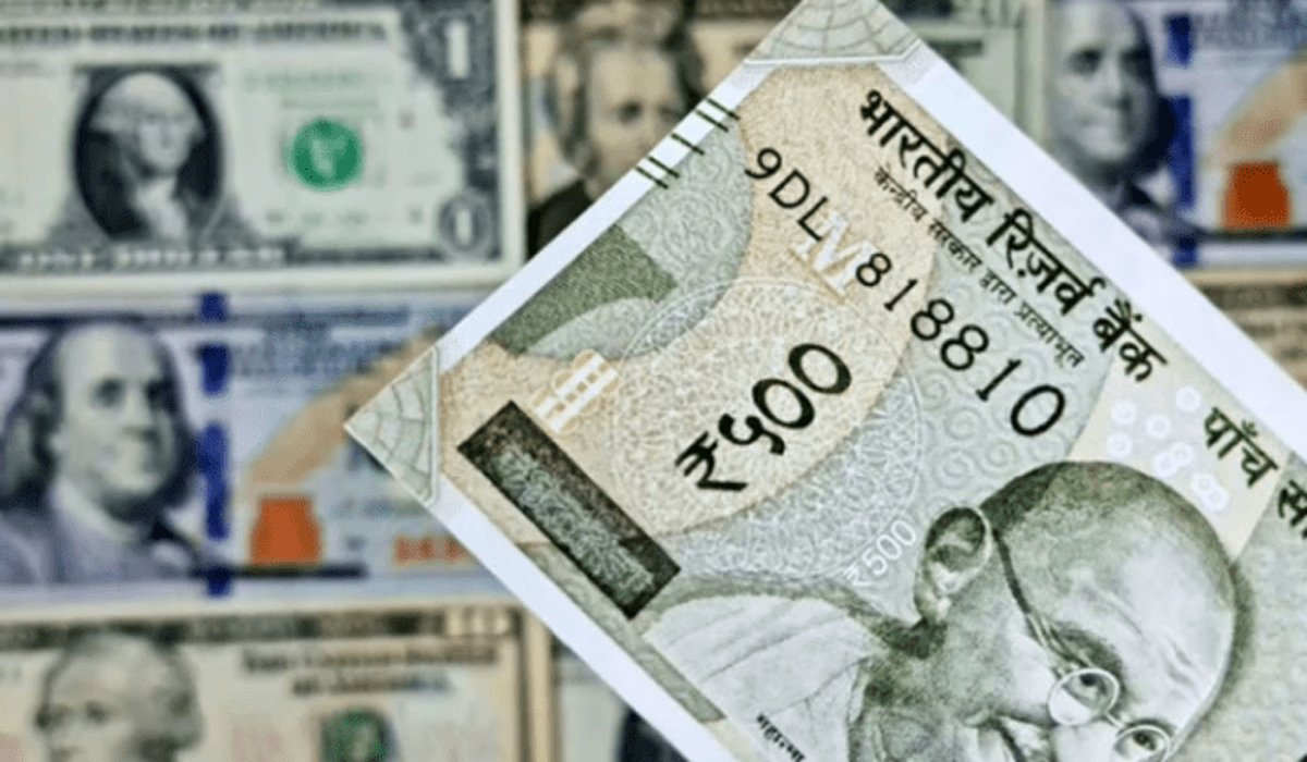 طیاروں کے بعد بھارت کی کرنسی زمین بوس