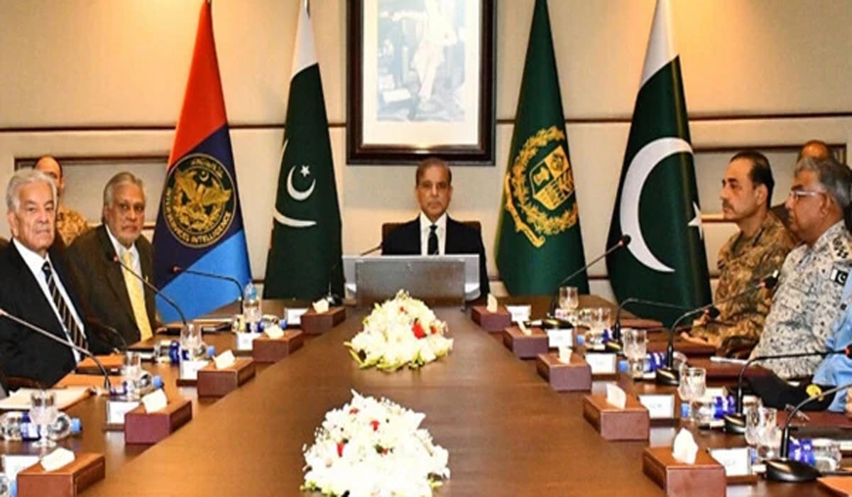 وزیراعظم اور فوجی سربراہان کا ISI ہیڈ کوارٹر کا دورہ