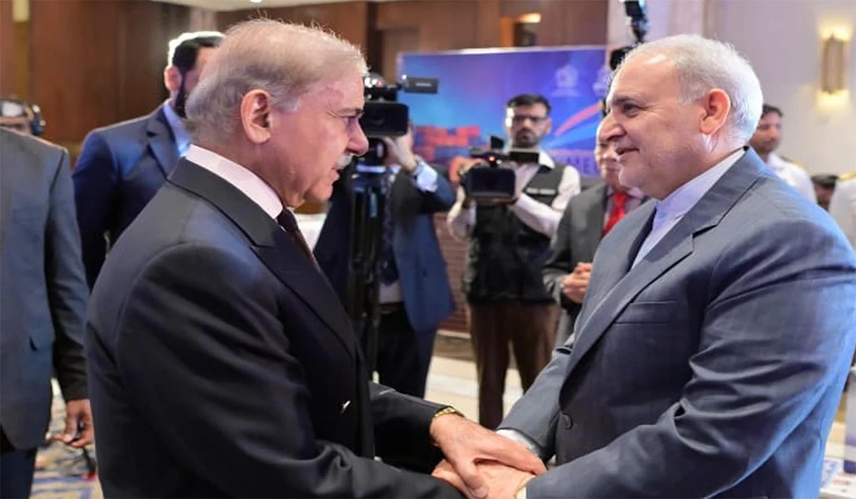 وزیراعظم شہباز شریف اور ایرانی سفیر رضا امیری مقدم کی ملاقات