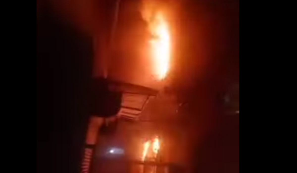 پشاور:گھر میں آتشزدگی،4 افراد زندہ جل گئے