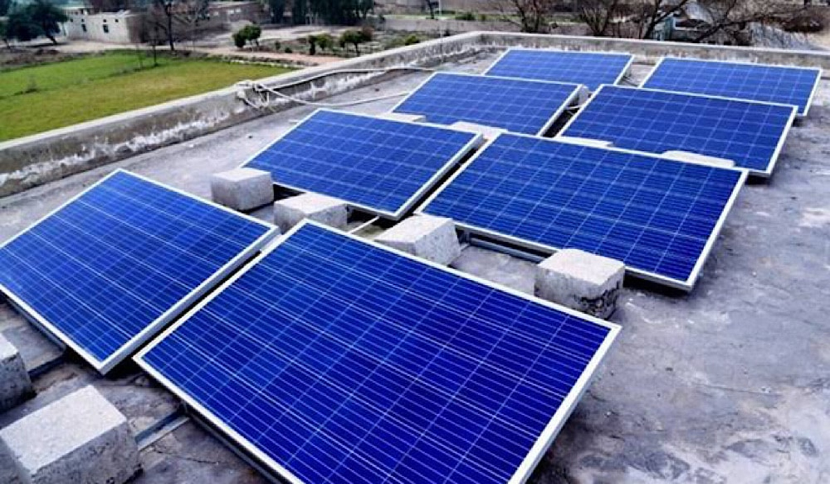 Prime Minister halts implementation of new solar policy