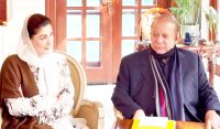 مری میں وزیراعظم کی نواز شریف، مریم نواز سے ملاقات