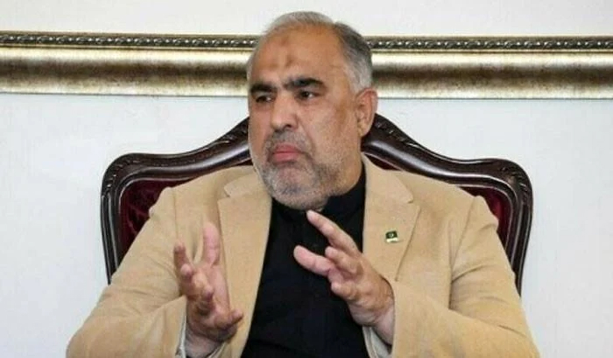 اسد قیصر نے جنرل باجوہ کی ایکسٹینشن پر قوم سے معذرت کر لی