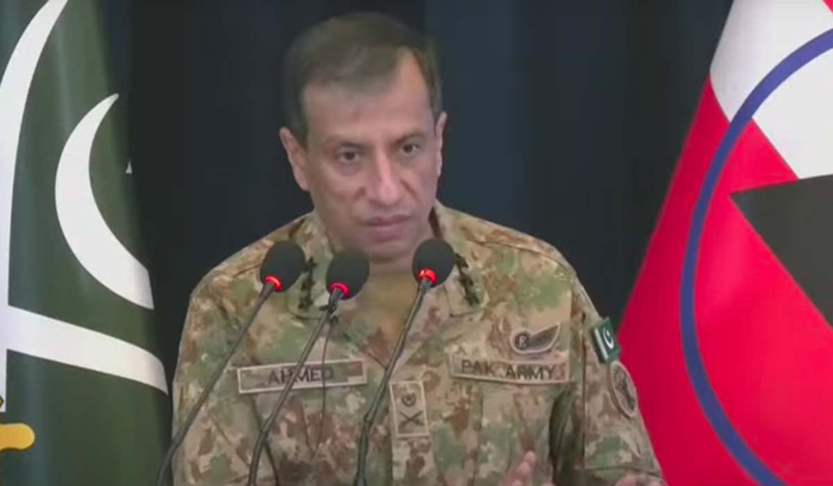 کےپی میں دہشتگردی لانے والااکیلاشخص فیصلوں کا حق نہیں رکھتا