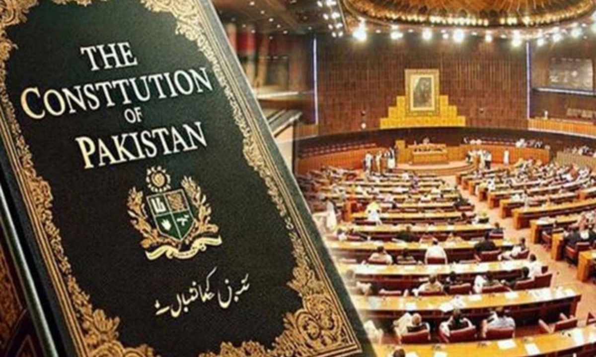 کمیٹی نے آئینی ترمیم کا ڈرافٹ منظور،ایوان کی منظوری باقی