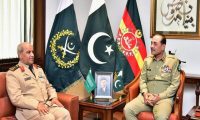 سعودی کمانڈراورکمانڈربحرین نیشنل گارڈکی فیلڈ مارشل سےملاقات سعودی کمانڈراورکمانڈربحرین نیشنل گارڈکی فیلڈ مارشل سےملاقات