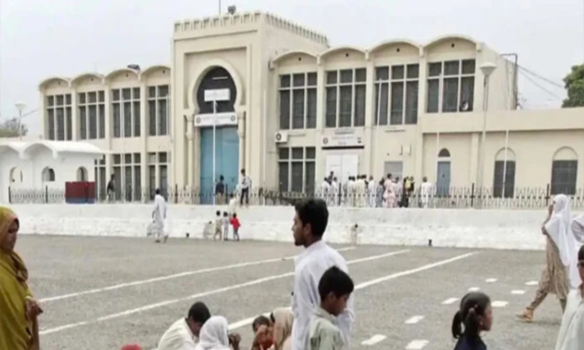 عمران خان کی منتقلی کےحوالے سے قیاس آرائی بےبنیاد،جیل ذرائع