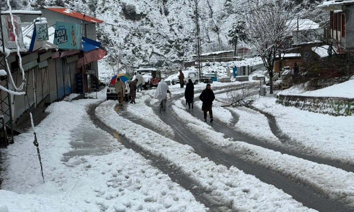 ایبٹ آباد،گلیات سرکل بکوٹ میں برفباری کے بعد خوبصورت مناظر ایبٹ آباد،گلیات سرکل بکوٹ میں برفباری کے بعد خوبصورت مناظر