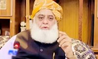 جس علاقے میں رہتا ہوں وہاں طالبان کا قبضہ ہے،فضل الرحمان