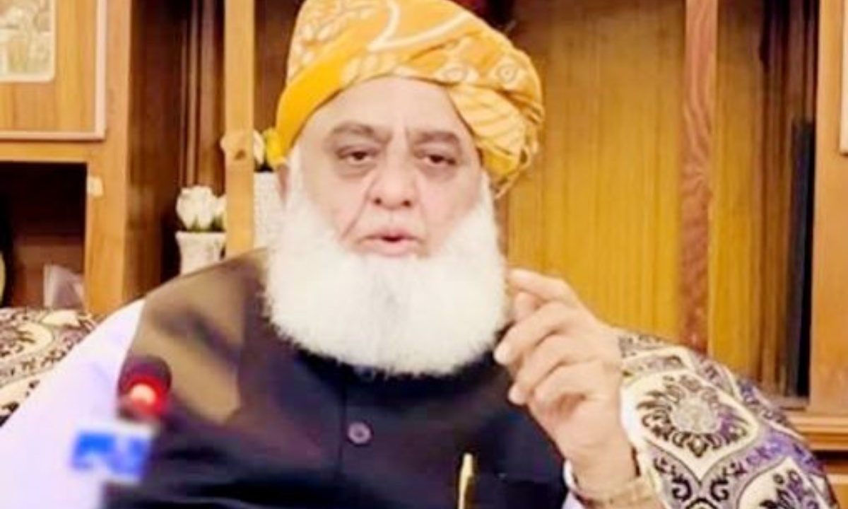 جس علاقے میں رہتا ہوں وہاں طالبان کا قبضہ ہے،فضل الرحمان