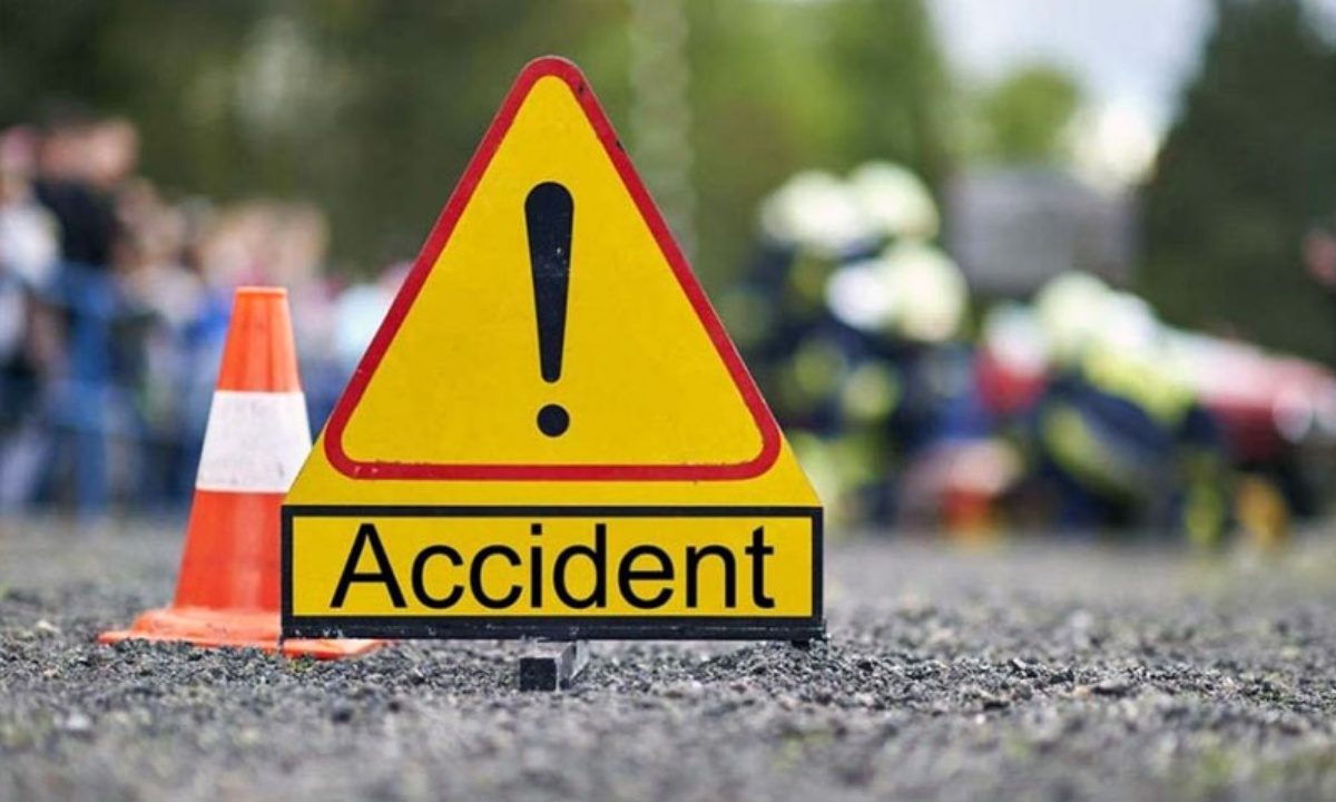 ٹرک کی موٹر سائیکل کو ٹکر،ایک ہی خاندان کے 4 افراد جاں بحق