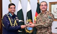 فیلڈ مارشل سے بنگلادیشی ایئر چیف کی ملاقات