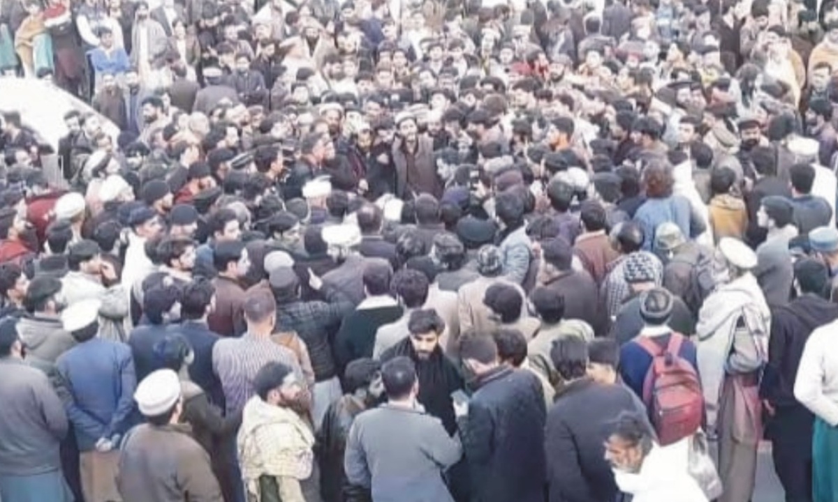 ایبٹ آباد یونیورسٹی میں طلبہ تصادم،فائرنگ سے ایک جاں بحق
