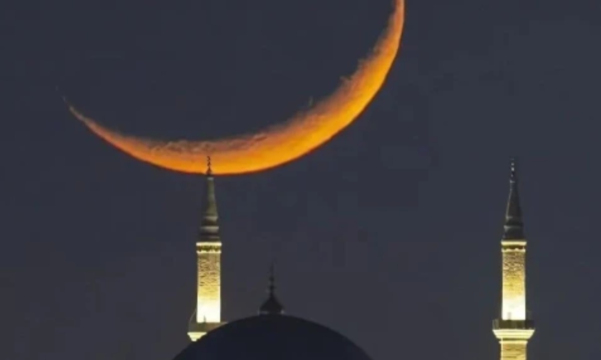 سعودی عرب رمضان المبارک کا چاند نظر آگیا